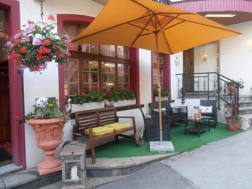 Hotel Restaurant Escher Лойкербад Экстерьер фото